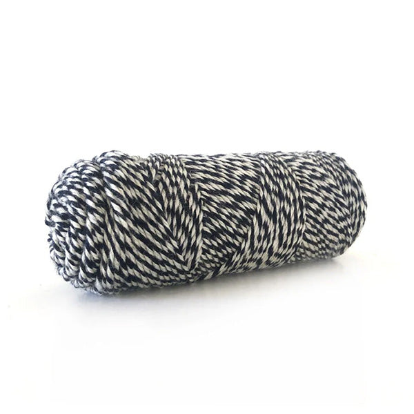 Unicorn Natural/Black - Germantown Worsted